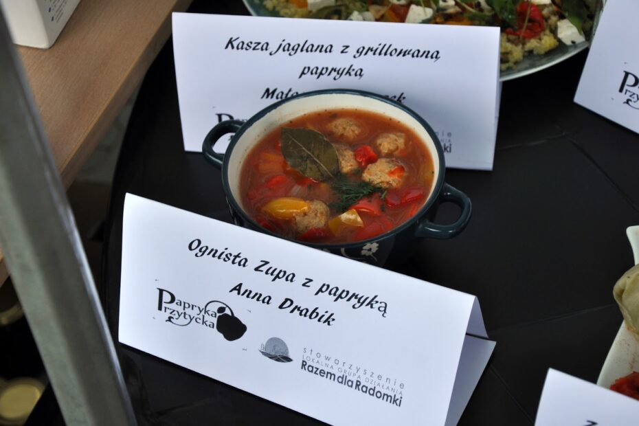 ognista zupa z papryką